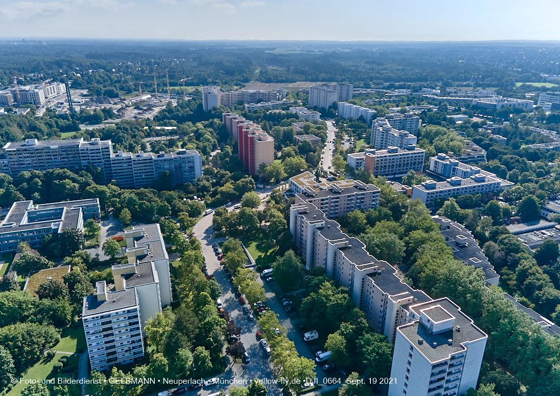 19.09.2021 - Wohnanlage Annette-Kolb-Anger und Umgebung in Neuperlach 